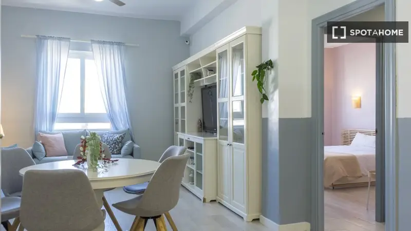 Piso de 3 habitaciones en alquiler en el Ensanche Centro, Málaga