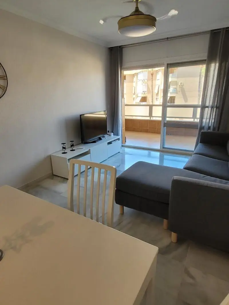 Apartamento en Torrox Costa Alquiler Invierno 2 Dormitorios Cerca Playa