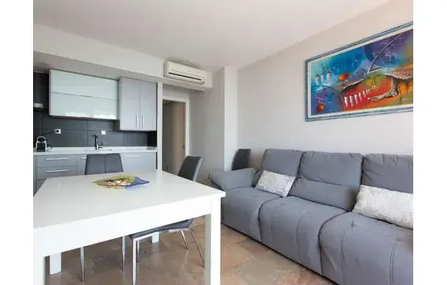 Alquiler Apartamento 3 Dormitorios 75m2 Aguadulce