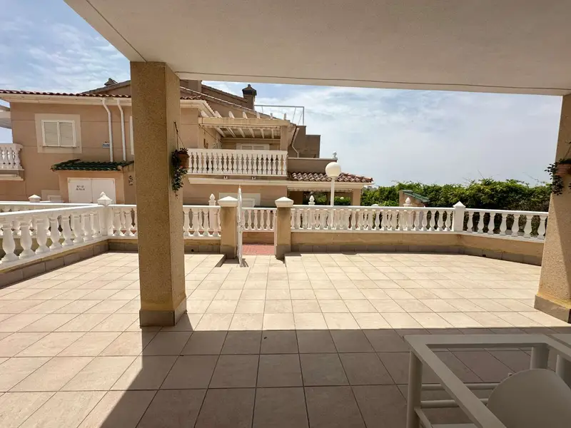 Casa Adosada en Zeniamar Playa Flamenca 3 Dormitorios Piscina