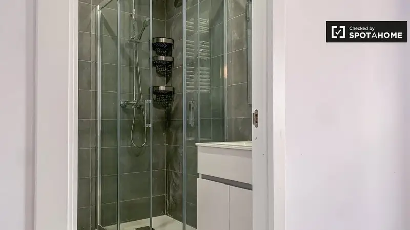 Apartamento 5 dormitorios 2 baños Barcelona
