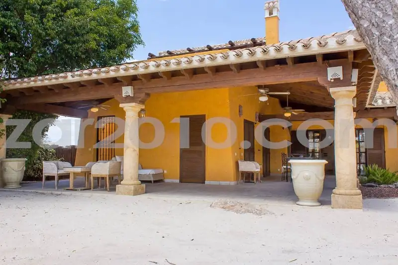 Villa de Lujo en Desert Springs Golf Resort Almeria