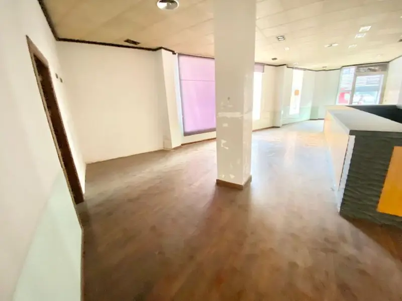 Venta Local Comercial Lorca Avenida Fuerzas Armadas