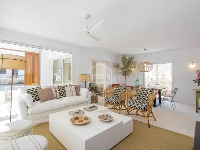 Chalet en Venta Coves Noves Menorca 4 Dormitorios Piscina Moderna
