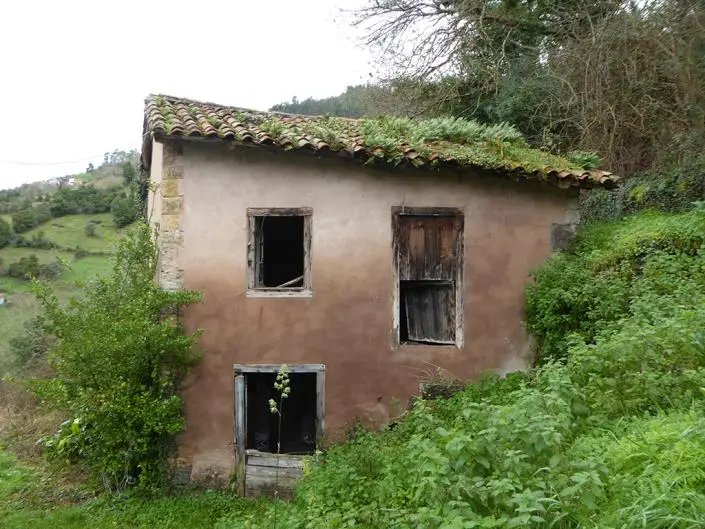 Casa de Pueblo 3 Dormitorios Candamo Asturias