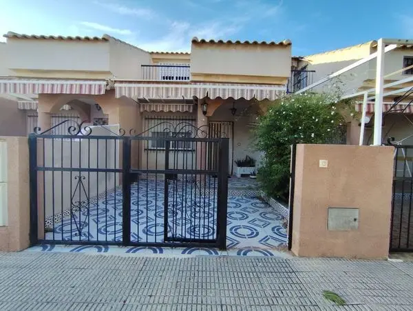 Duplex con 3 Dormitorios en Venta