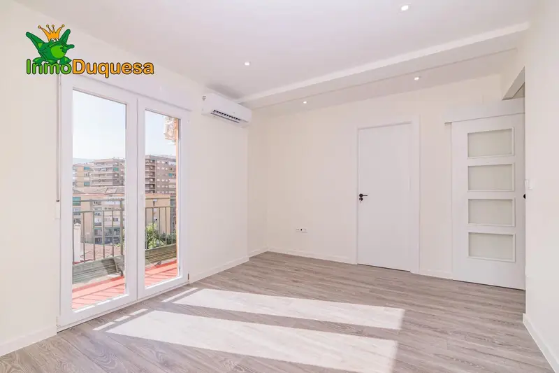 Piso Reformado con Vistas a Sierra Nevada y Alhambra en Vergeles Granada