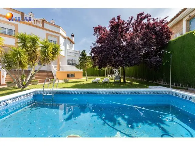 Chalet en Venta Gojar Urbanizacion Los Cerezos