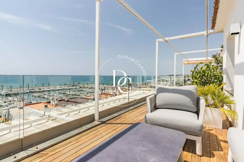 Atico en venta en Sitges con vistas al mar