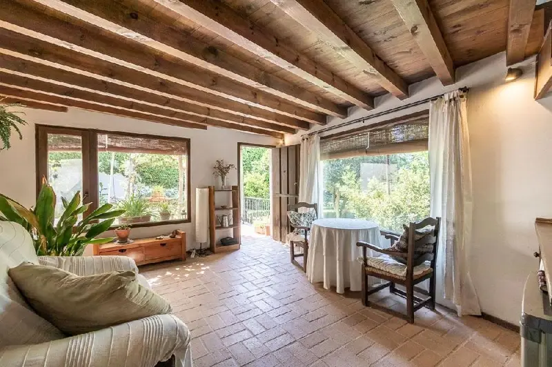 Chalet en venta en Granada con piscina y jardin