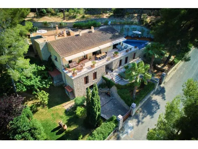 Villa de Lujo en Son Vida 5 Dormitorios Piscina y Jardín