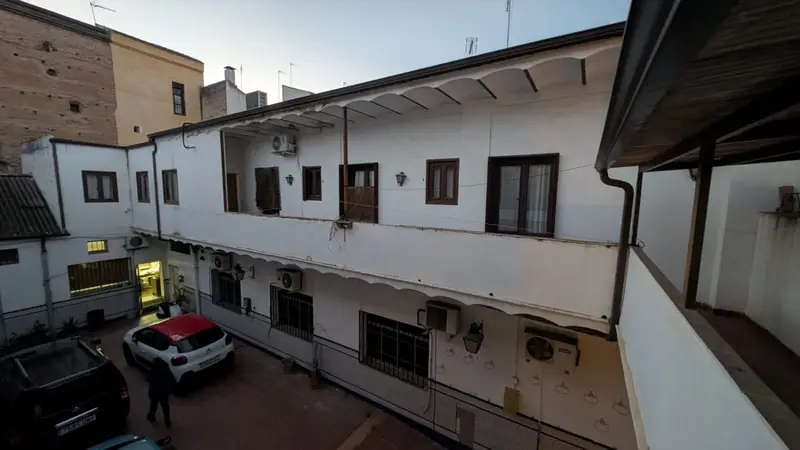 Casa con Garaje en Corredera Centro Córdoba 15 Dormitorios 6 Baños