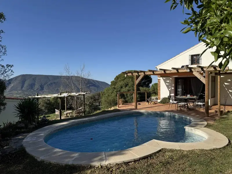 Casa Rural con Piscina en El Gastor Vistas Panorámicas