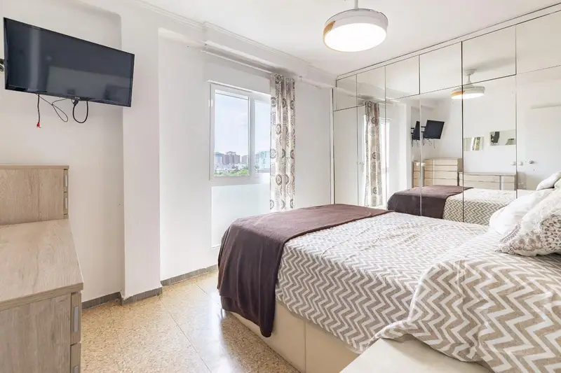 Piso en Venta Malvarrosa Valencia Cerca Playa 3 Habitaciones Luminoso