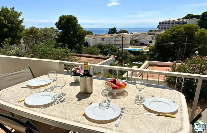 Apartamento en venta en Roses Almadrava cerca de la playa