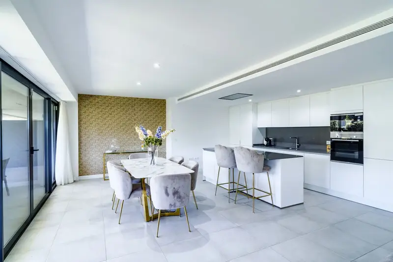 Apartamento 4 Dormitorios Lujo Estepona