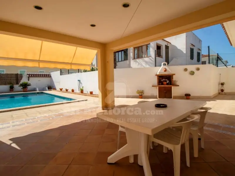 Chalet en Venta Mahon Menorca Piscina Garaje Vistas al Mar