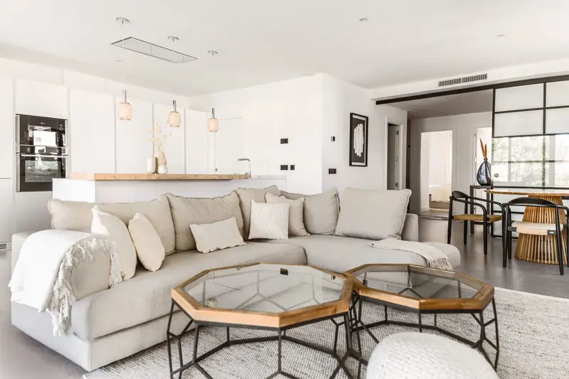 Apartamento 3 Dormitorios Alquiler Estepona