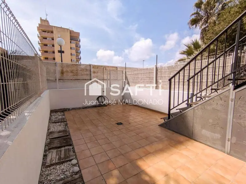Adosado en Peñiscola cerca de la playa con garaje y terraza