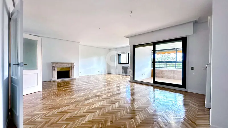 Piso de Lujo en Mirasierra Madrid 5 Dormitorios 4 Baños