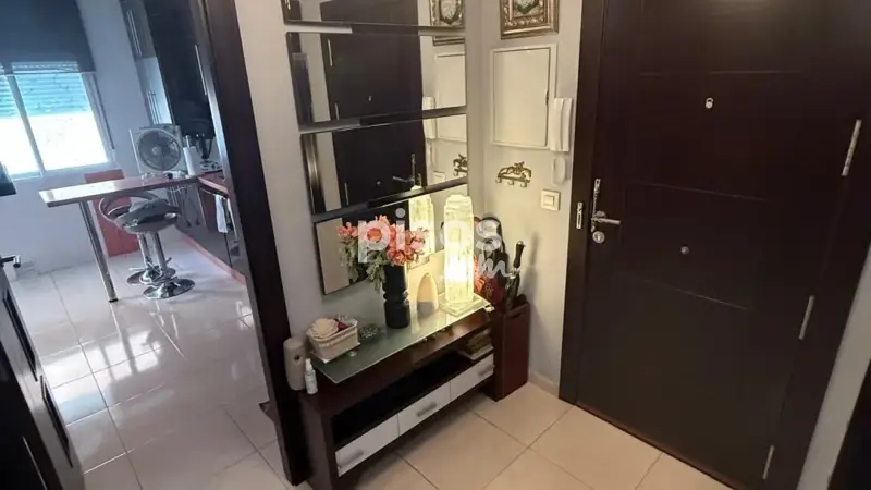 Piso en venta Calle Hernandez de Cordoba 100m2 4 habitaciones 2 baños