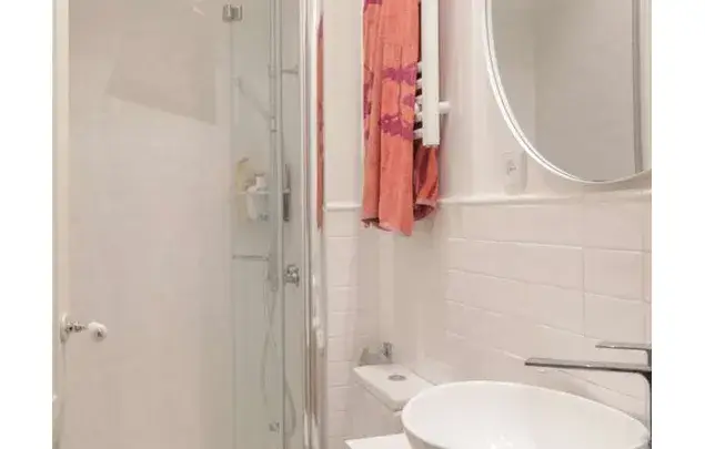 Rent a room in Madrid