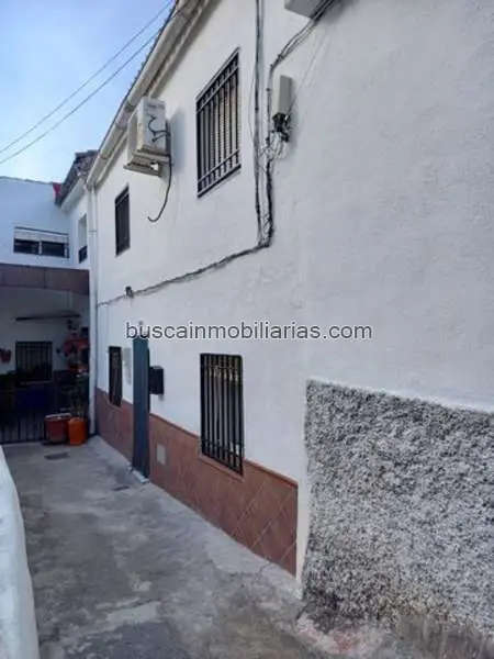 Casa en Venta en Iznalloz Granada 3 Dormitorios Cerca de Granada