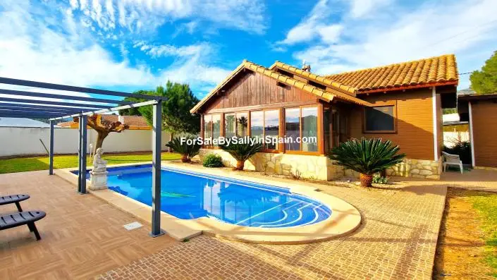 Villa 4 Dormitorios Piscina Privada Gandia