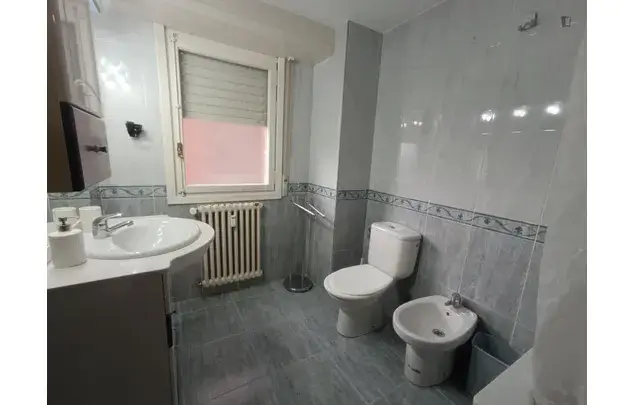 Alquiler Apartamento 6 Dormitorios Pamplona 3-24 Meses