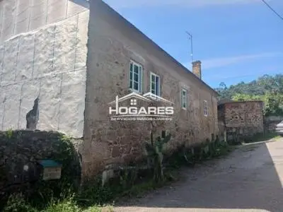 Casa de Aldea en Galicia para Reformar con Terreno