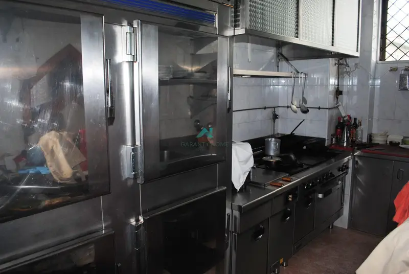 Venta Local Comercial Ampuero Restaurante Equipado