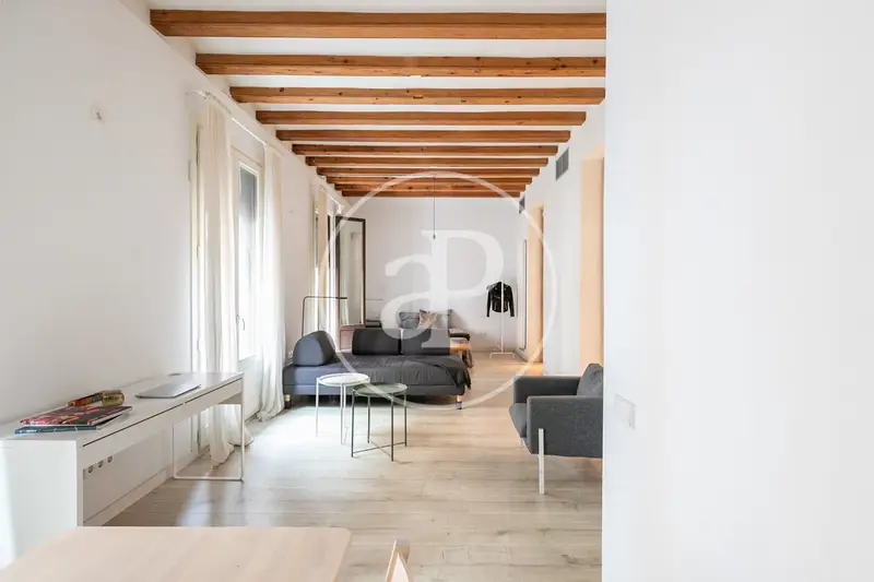 Piso en Venta Ciutat Vella 54m2 Reformado Cerca Liceu