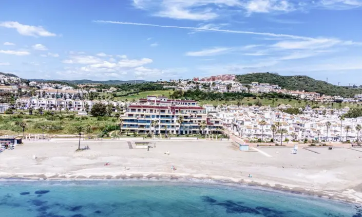 Apartamento 2 Dormitorios en La Duquesa Frente al Mar