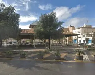 Garaje en Venta en Figueres con Ascensor y Trastero