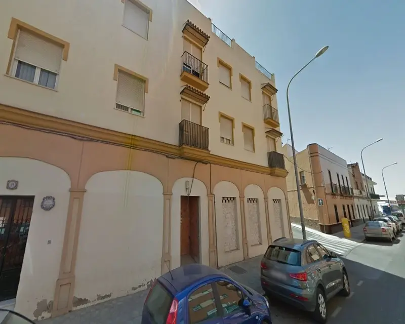Garaje en Venta Dos Hermanas 13m2 Cristobal Colon