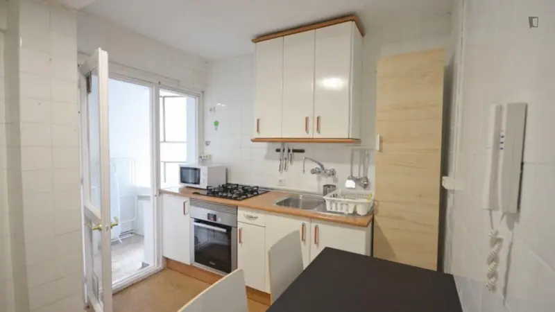 Habitacion Doble Plaza Castilla Cerca Chamartin