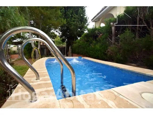 Chalet Reformado con Piscina Garaje Terraza y Barbacoa Lliria