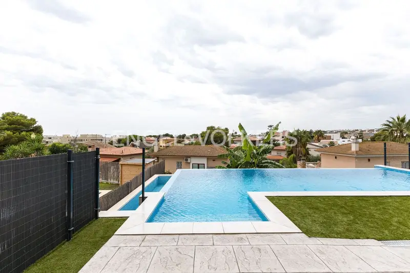 Chalet en alquiler en El Vendrell, Tarragona
