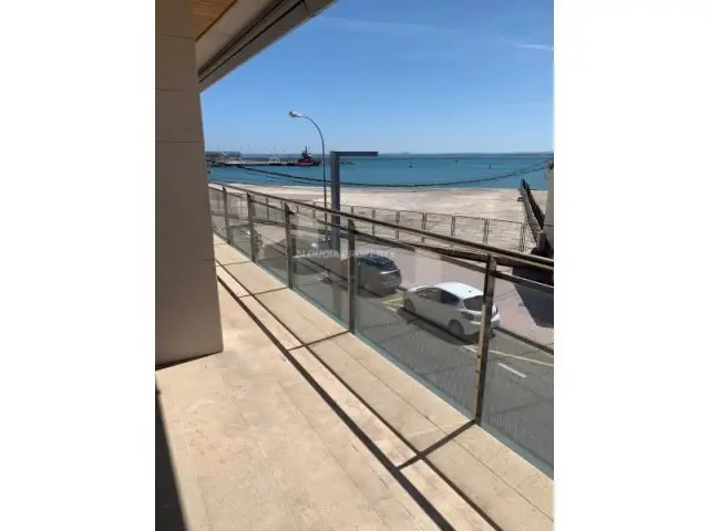 Apartamento Primera Linea Puerto Alcudia 90m2 2 Terrazas