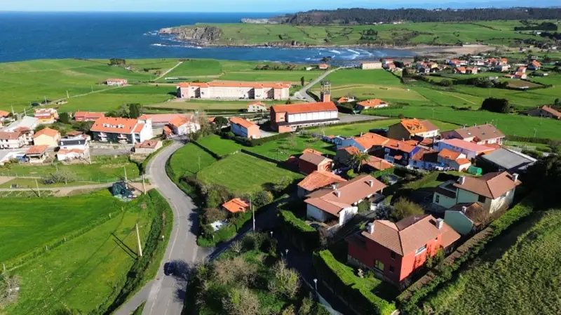 Venta Parcela Bañugues Gozón Asturias