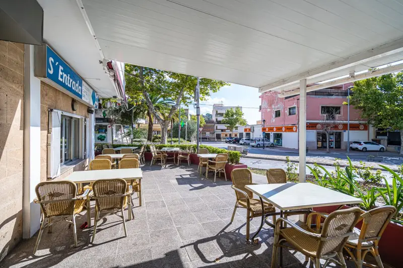 Restaurante en Venta Son Servera Equipado Terraza 396m2