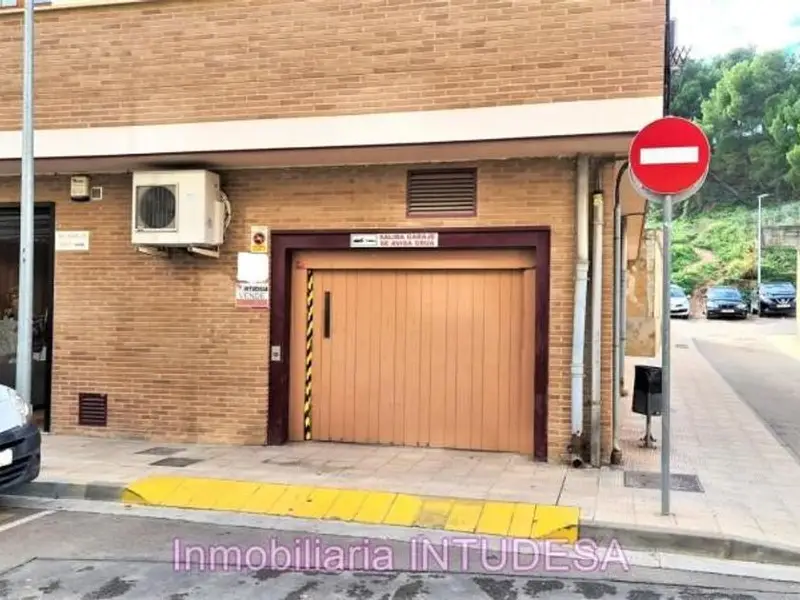 Venta Plaza Parking Tudela Navarra MZH 2457 Amplia Centrica