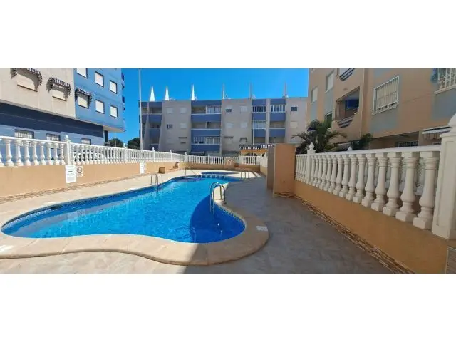 Apartamento en Venta en Torrevieja Cerca de la Playa