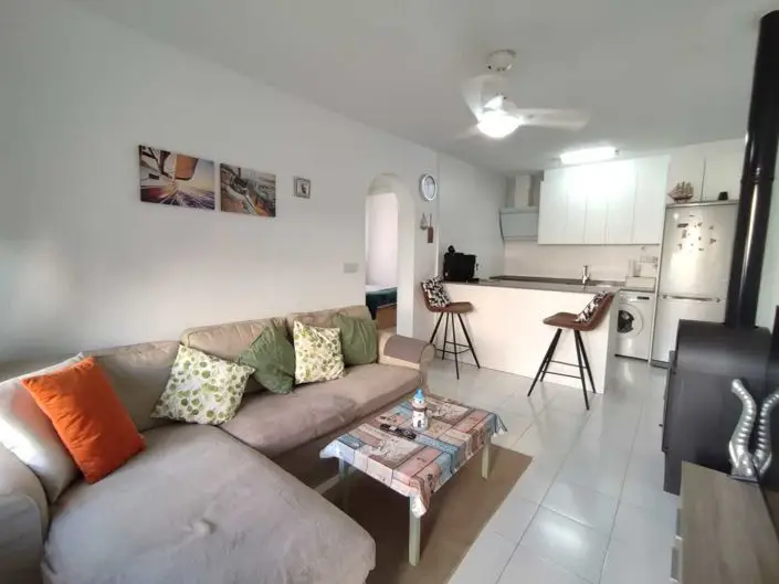 Bungalow 2 Dormitorios en Los Balcones Reformado con Solarium