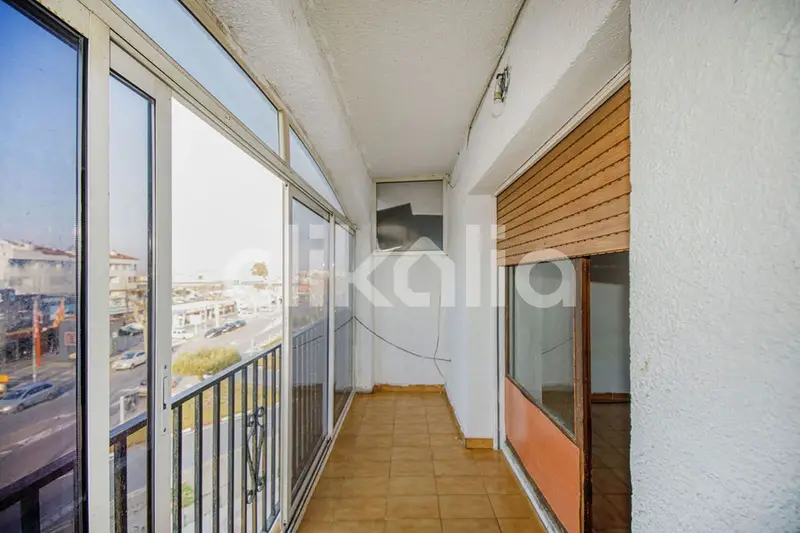 Apartamento en Venta Empuriabrava 36m2 Terraza Cerca de la Playa