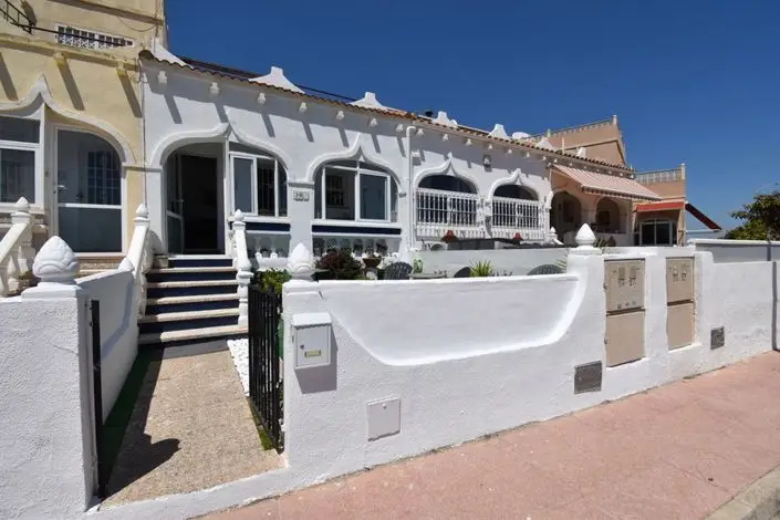 Bungalow en Venta San Miguel de Salinas 2 Dormitorios
