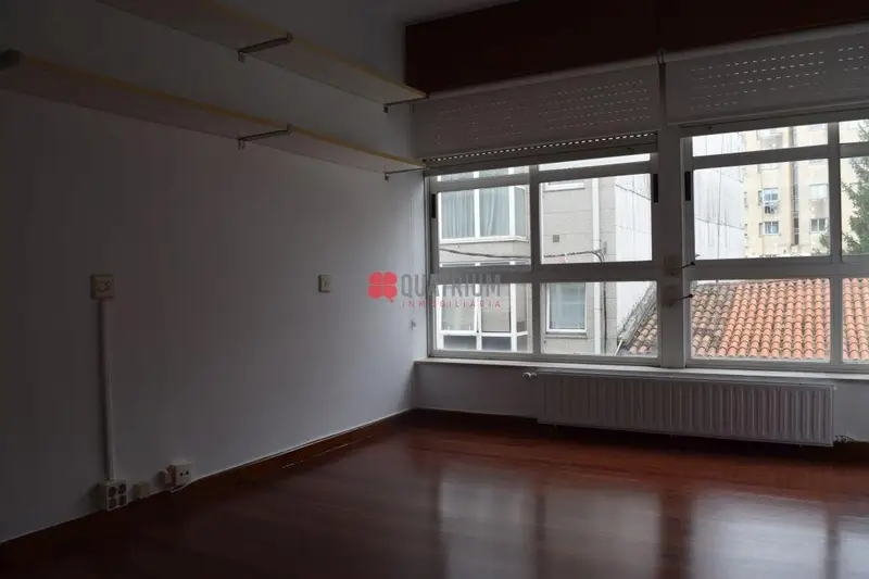Venta piso 67m2 Sur Conxo Santiago 3 dormitorios garaje trastero