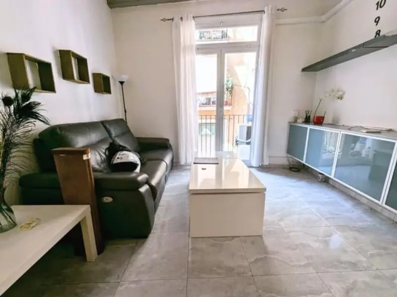 venta Piso en Santa Caterina i la Ribera Sant Pere, Ciutat Vella (50021771033.103700)- Globaliza