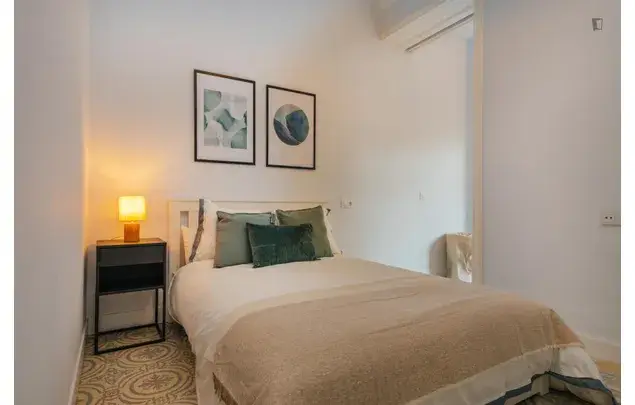 Apartamento 7 habitaciones Barcelona coliving jovenes
