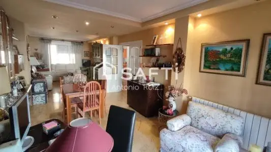 Casa Unifamiliar 3 Plantas La Atalaya Amplia Comoda